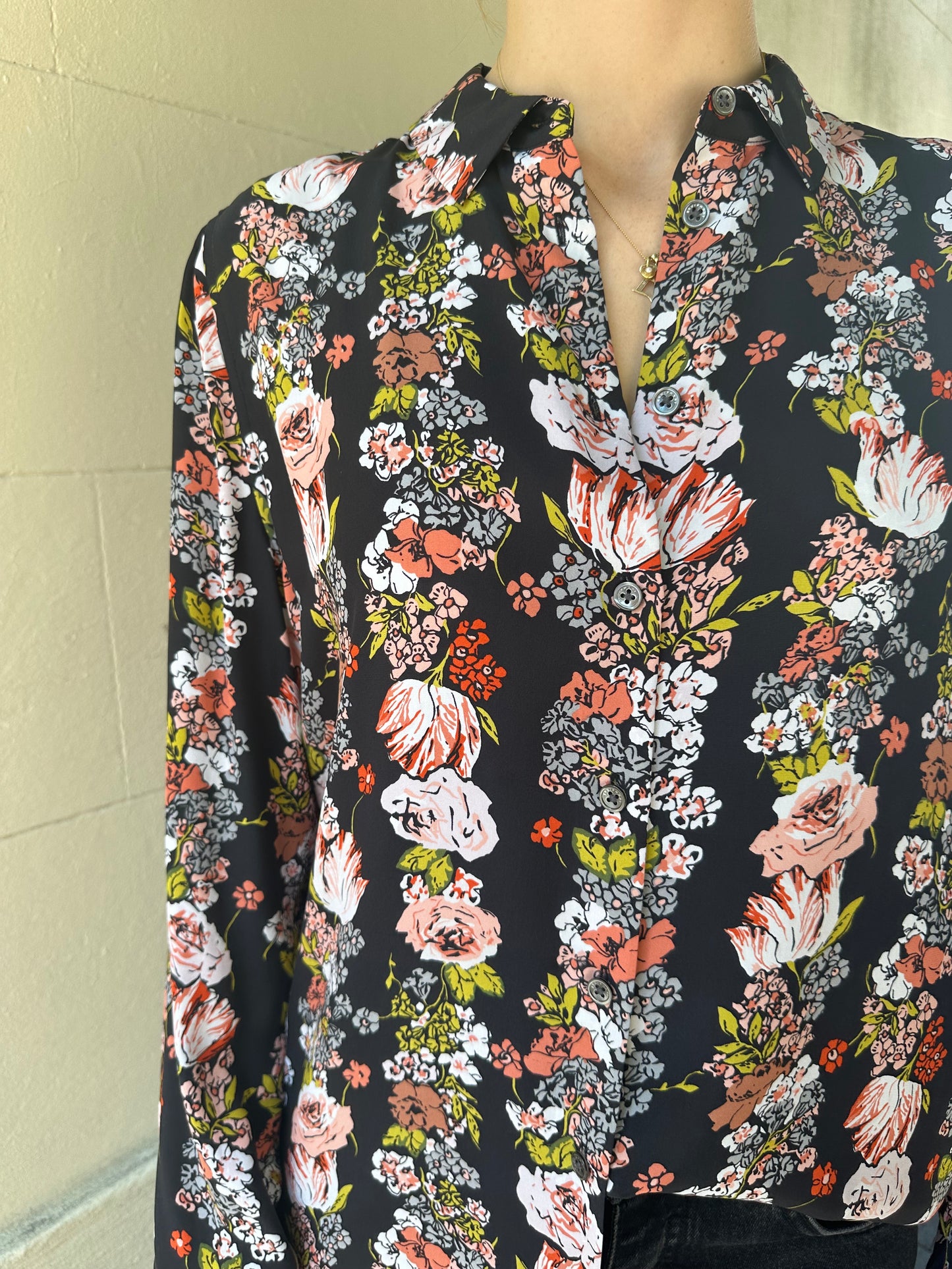 Equipment Back Floral Shirt Size M