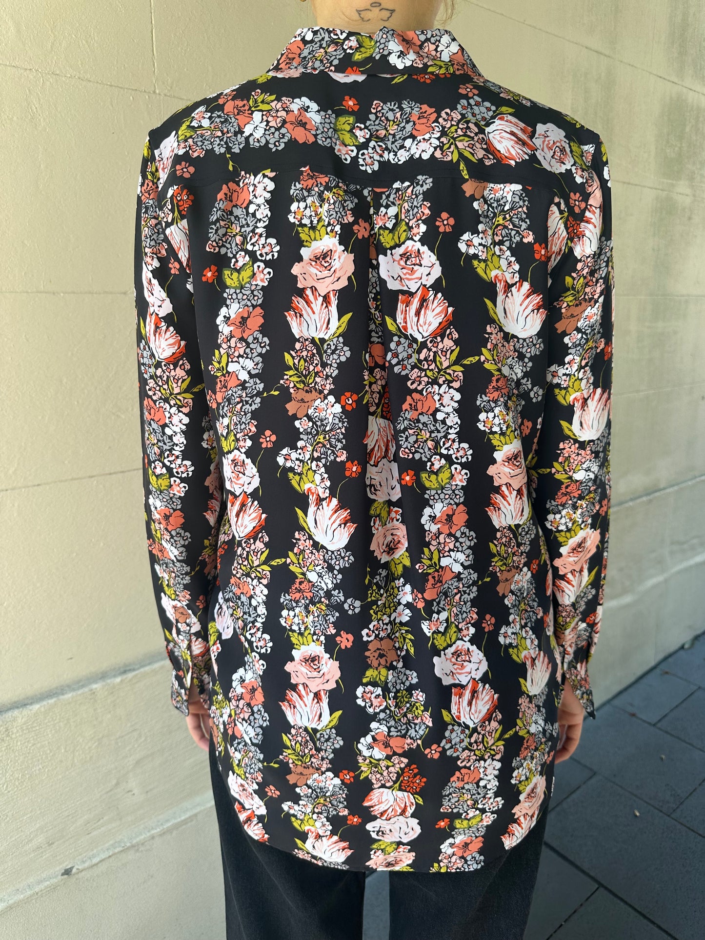 Equipment Back Floral Shirt Size M