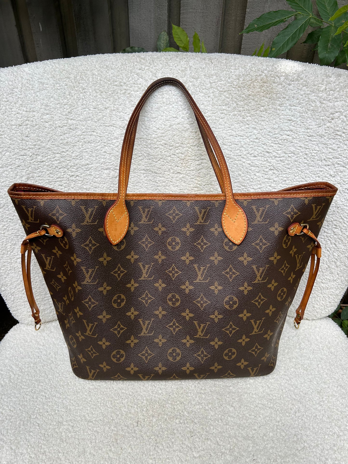 Louis Vuitton Neverfull Monogram Tote Bag