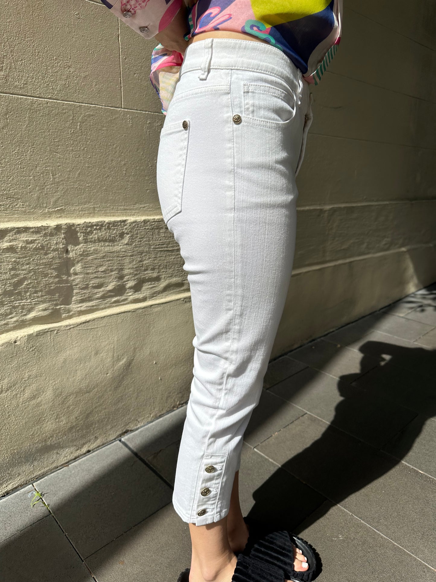 Chanel White Crop Jean Size 40
