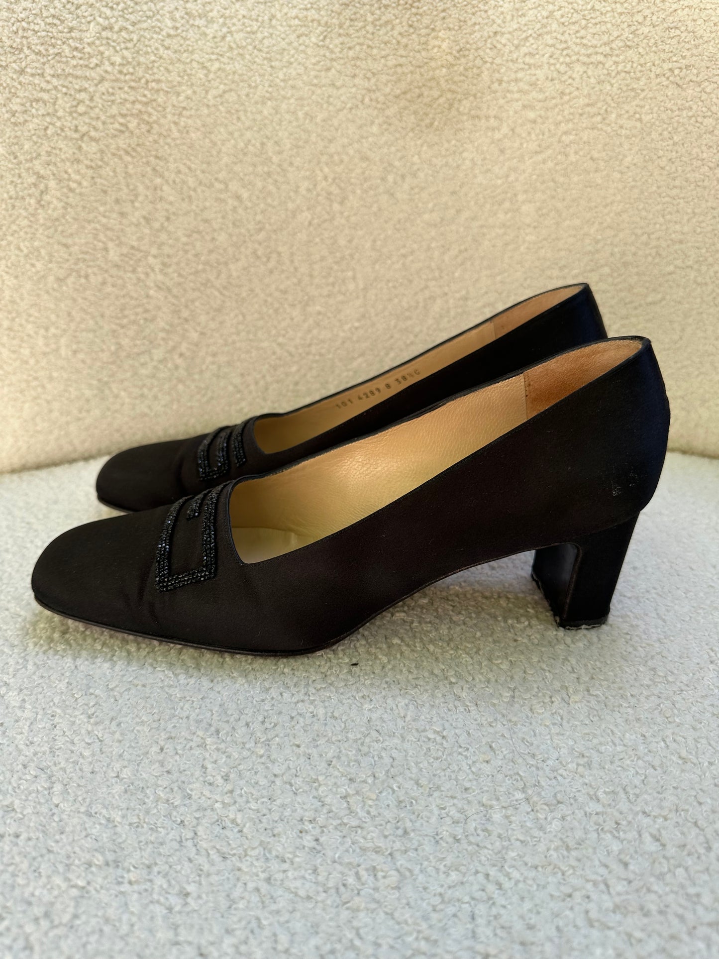 Gucci Black Satin Pumps Size 38.5