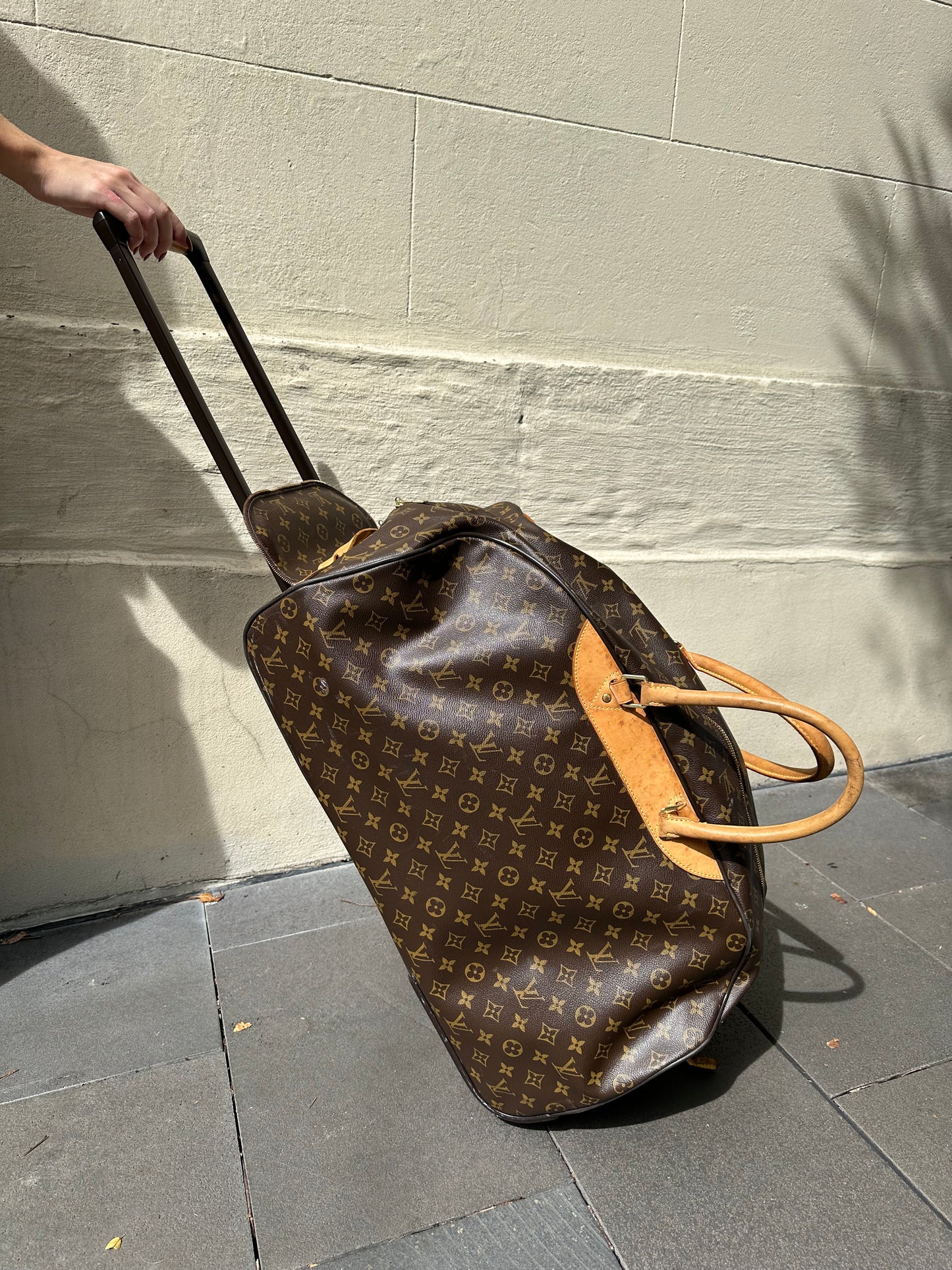 Louis Vuitton Roll On Luggage Bag