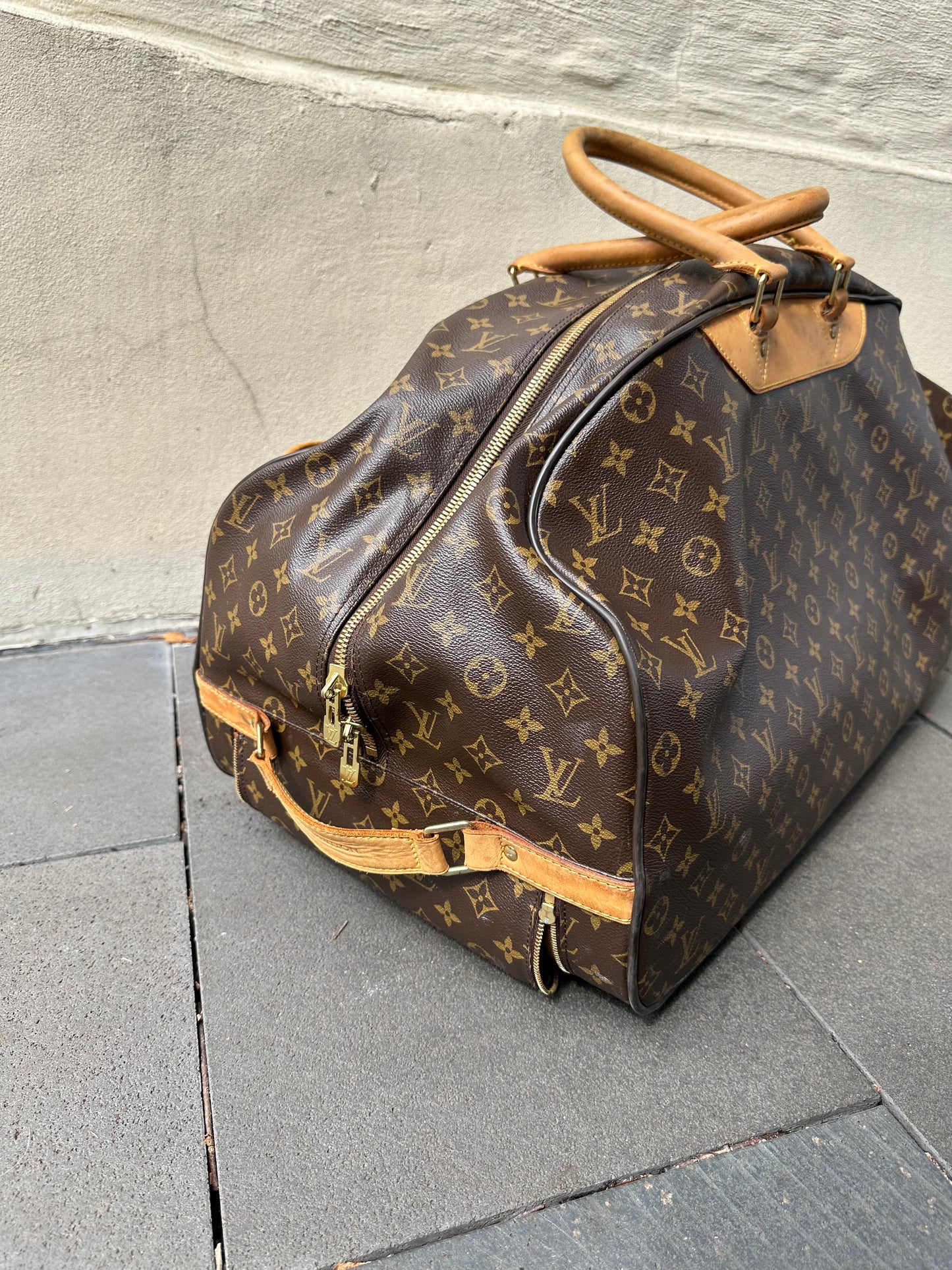 Louis Vuitton Roll On Luggage Bag
