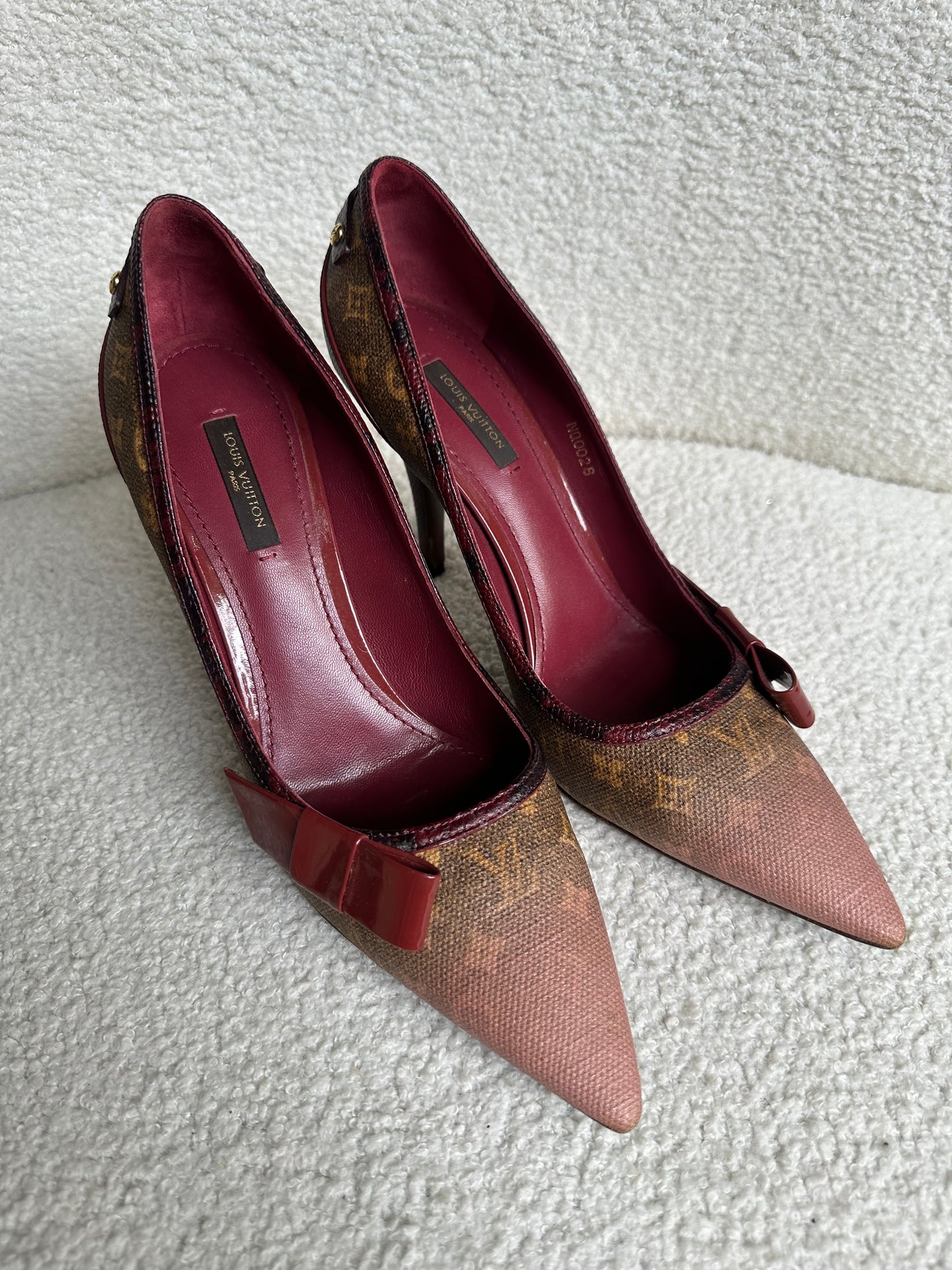 Louis Vuitton Monogram Pumps Size 39.5