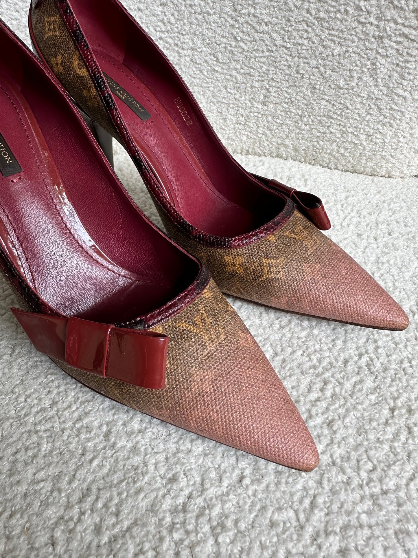 Louis Vuitton Monogram Pumps Size 39.5