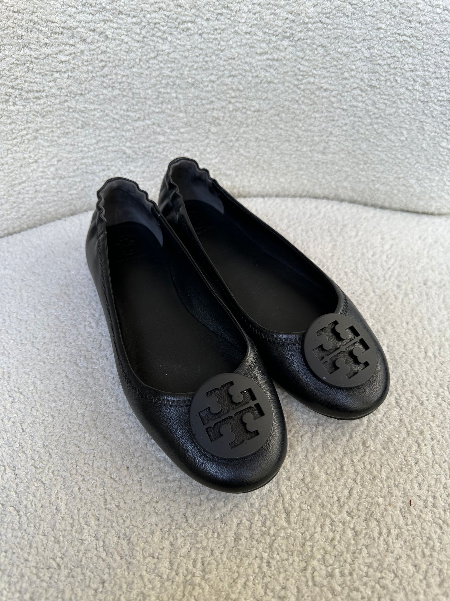 Tory Burch Black Ballet Flats Size 38.5