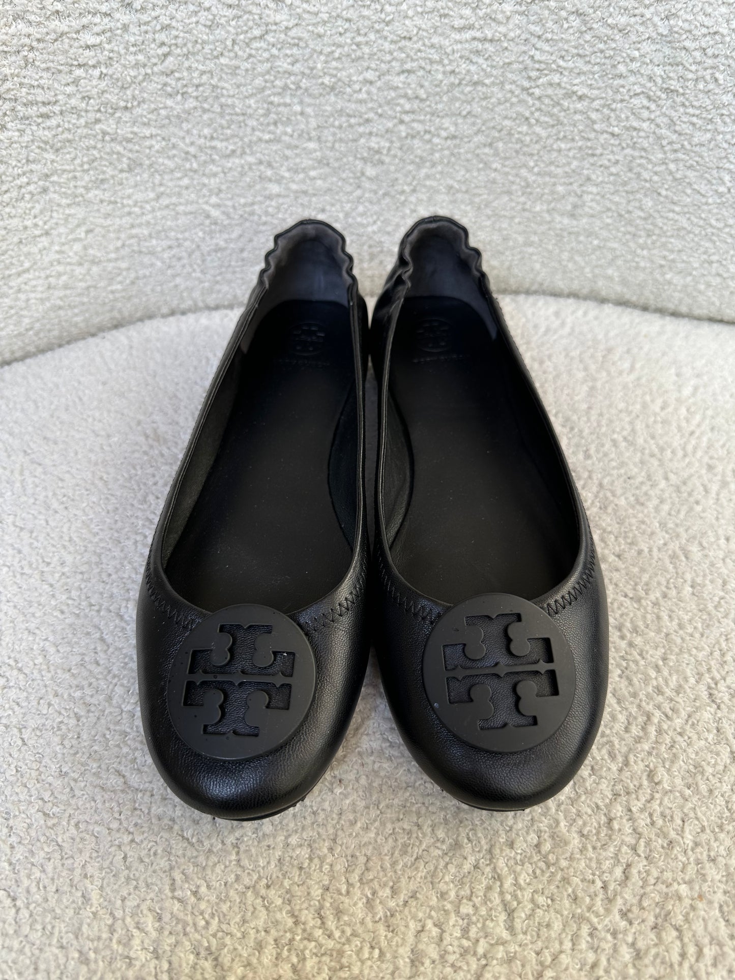 Tory Burch Black Ballet Flats Size 38.5