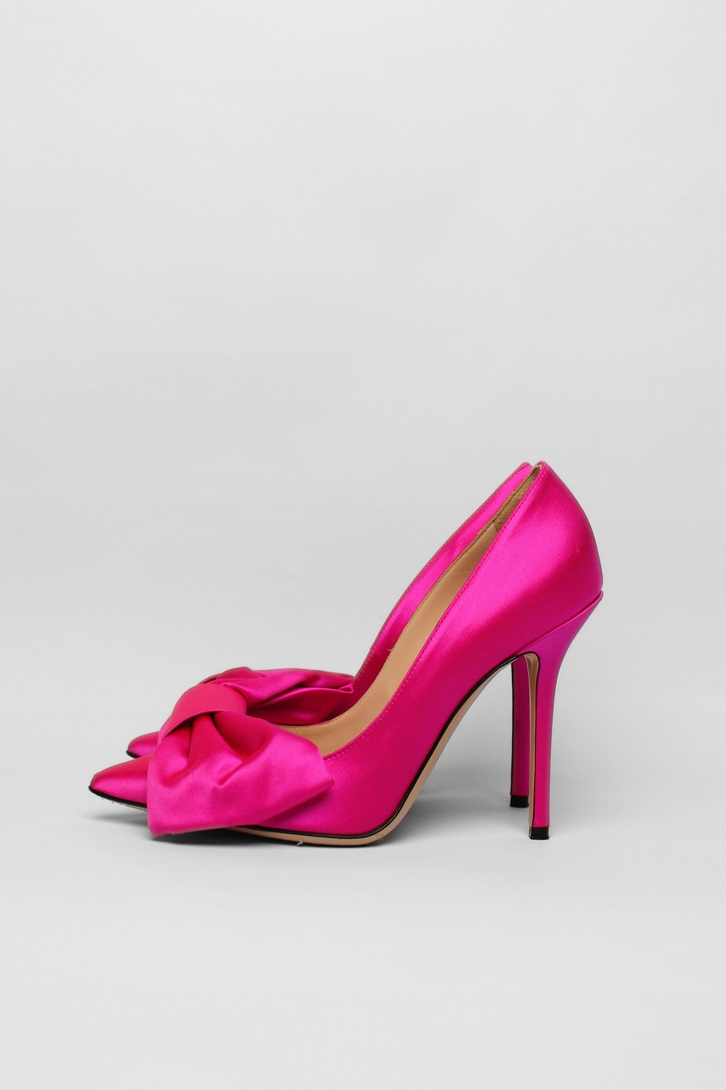 Scanlan Theodore Hot Pink Satin Heels Size 38