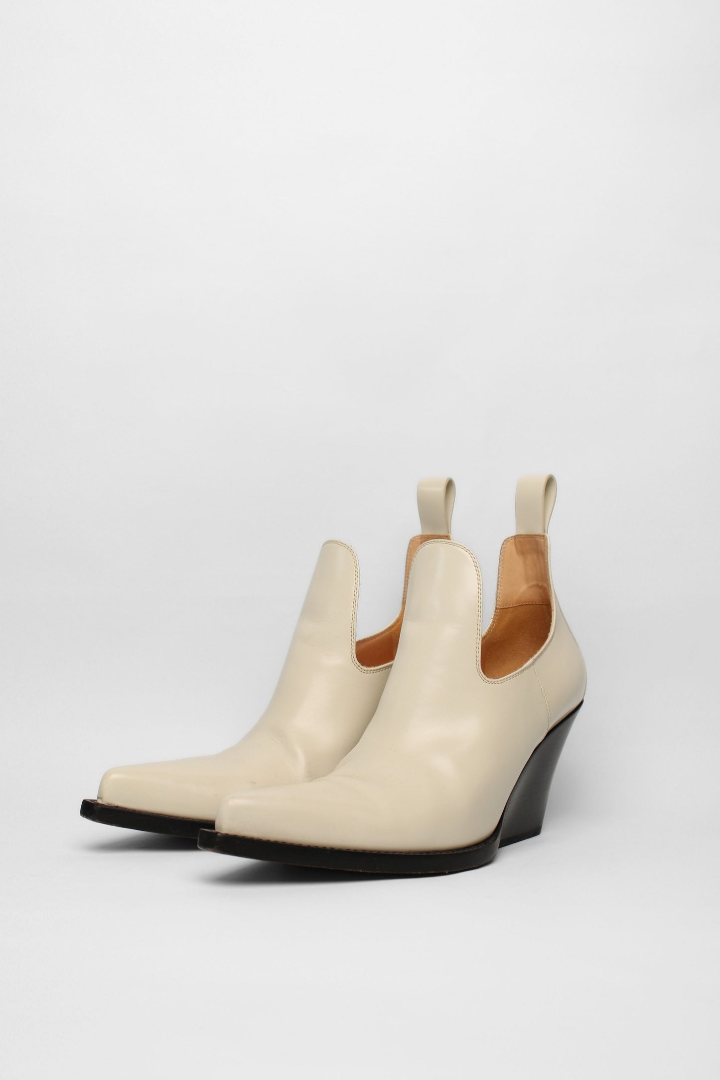 Bottega Veneta Ivory Ankle Boots Size 41