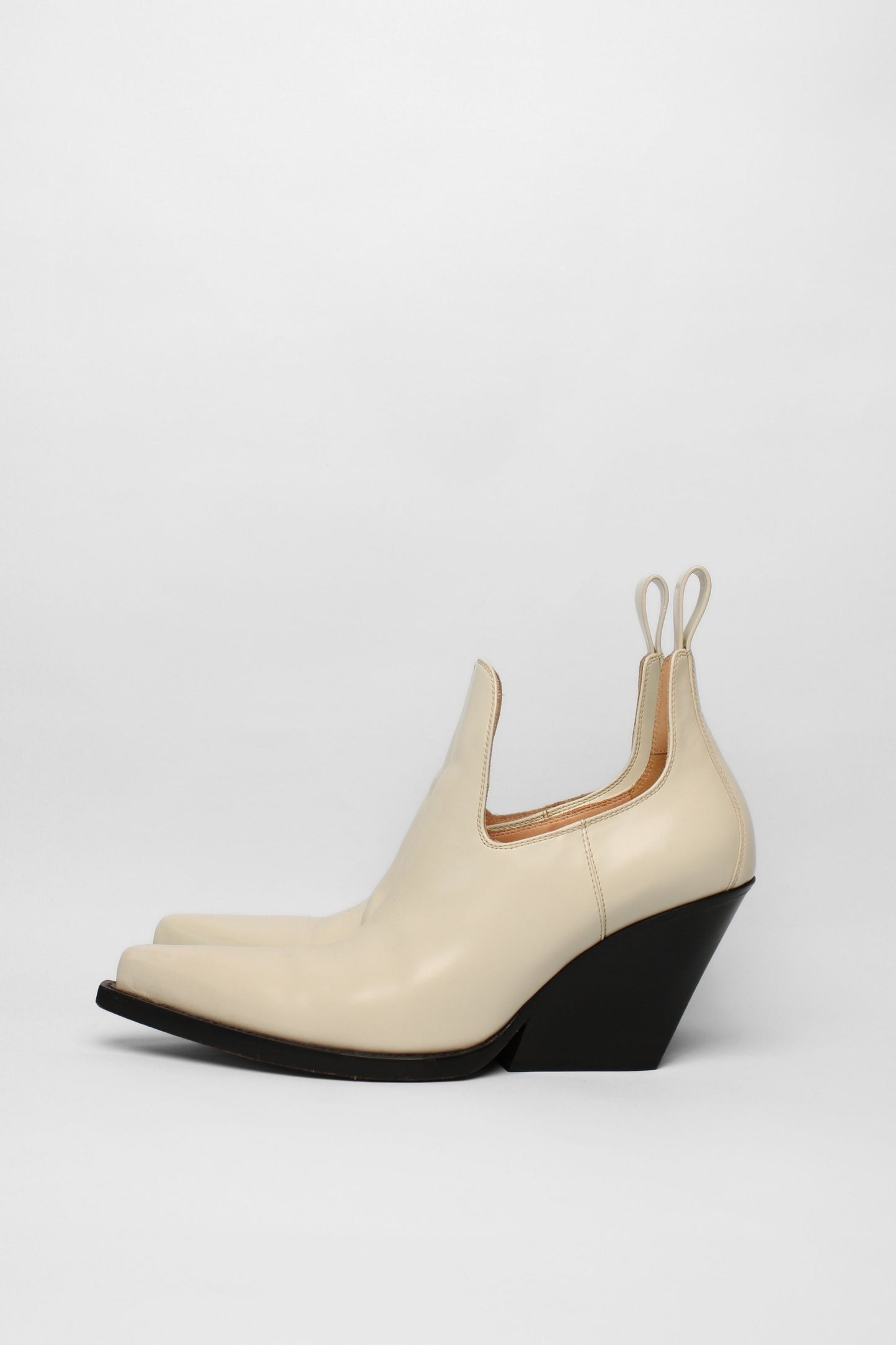 Bottega Veneta Ivory Ankle Boots Size 41