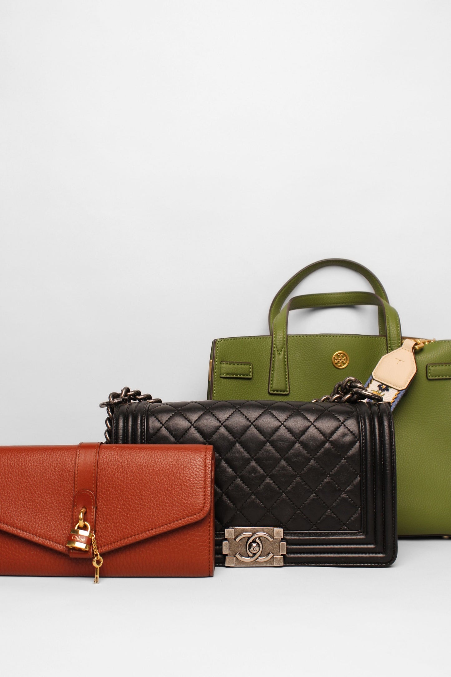 Chloe Tan Aby Chain Bag