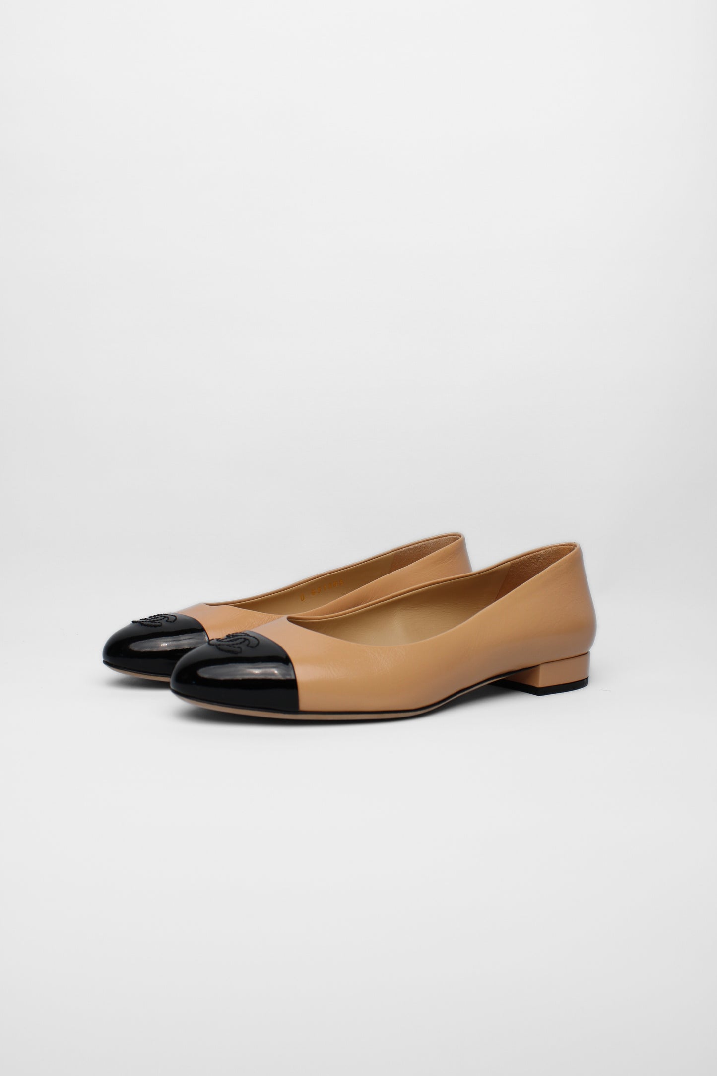 Chanel Black Toe Ballet Flats Size 38.5