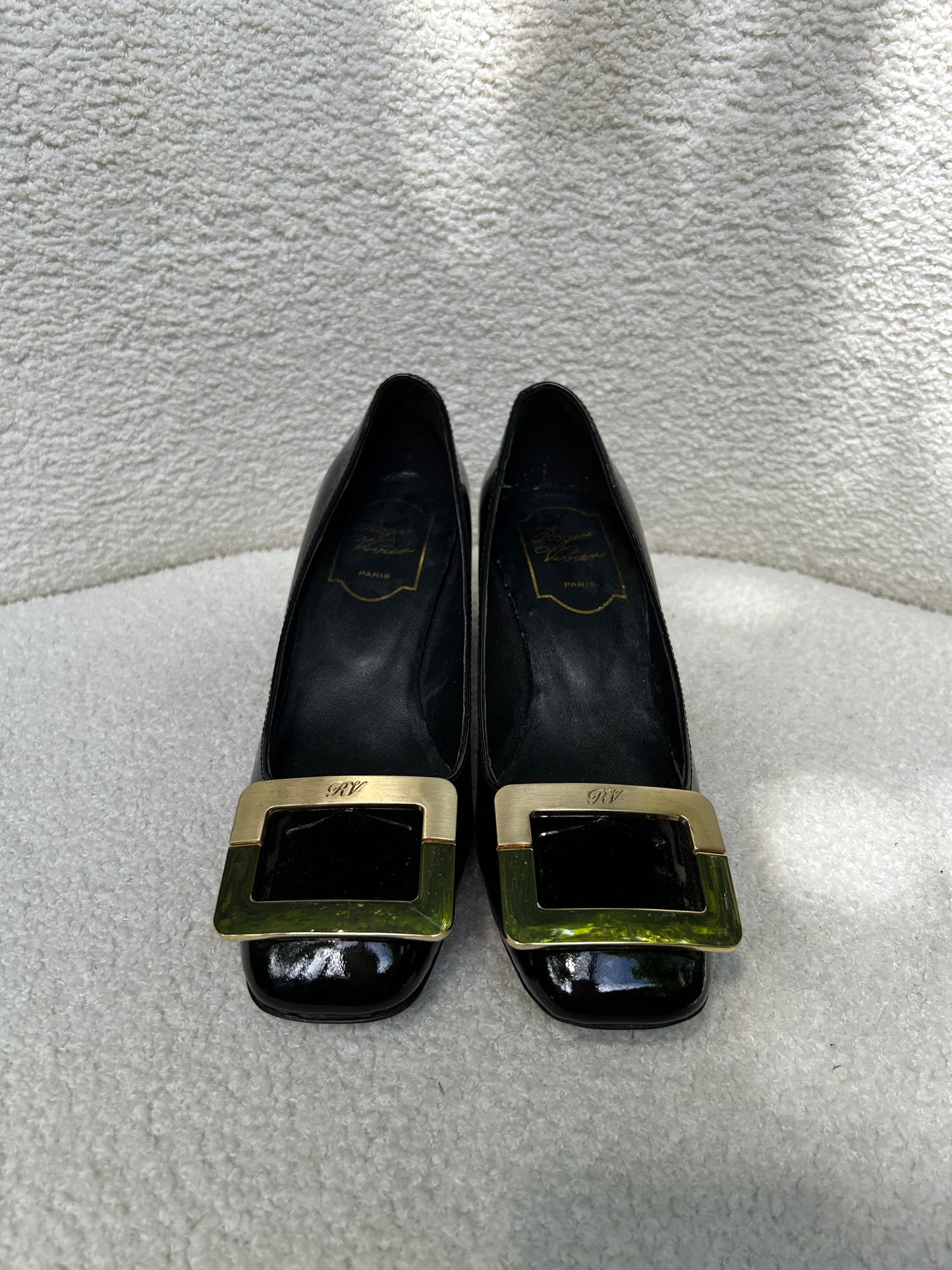 Roger Vivier Black Patent Shoes Size 35