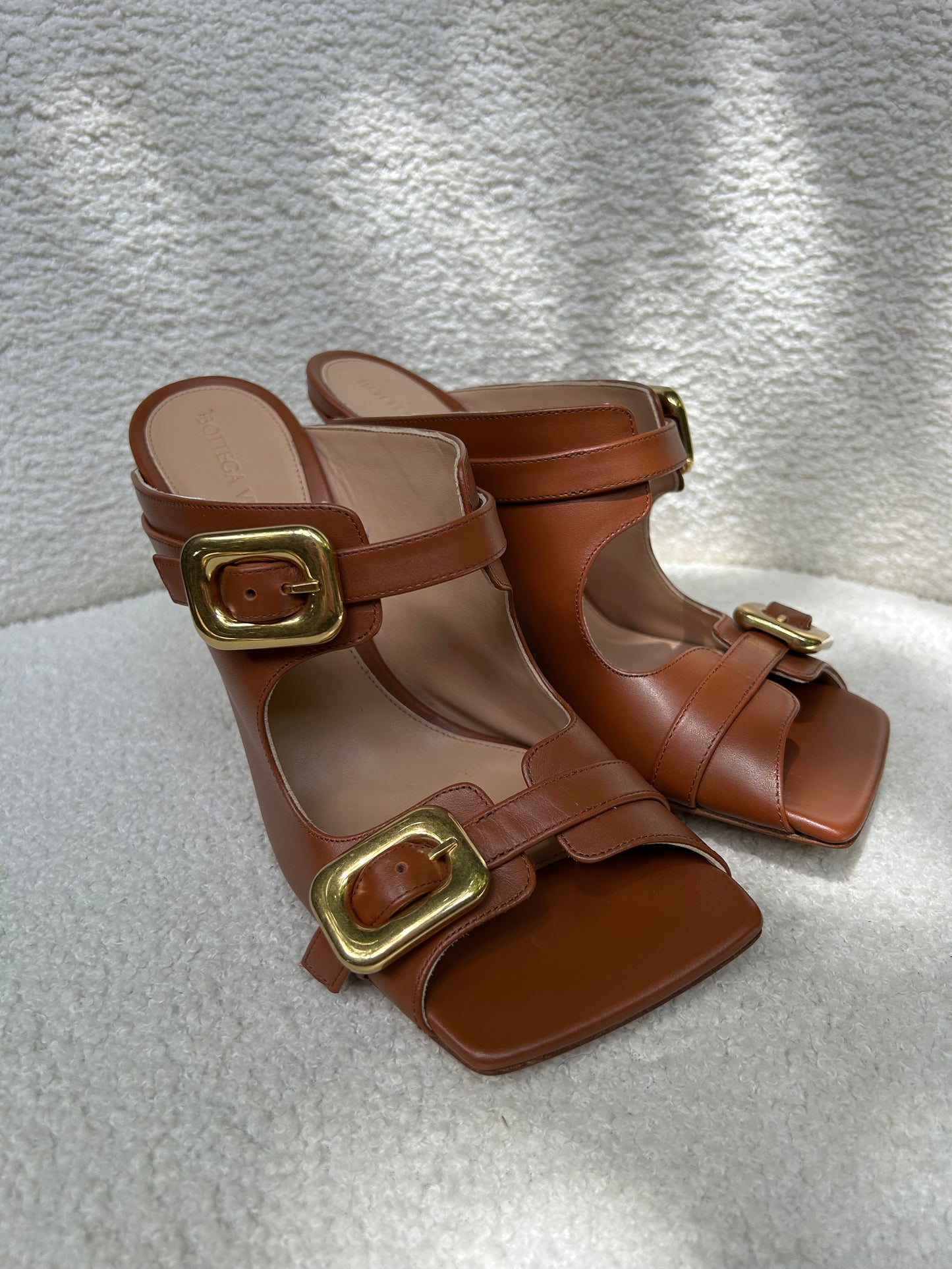 Bottega Veneta Tan Heels Size 38