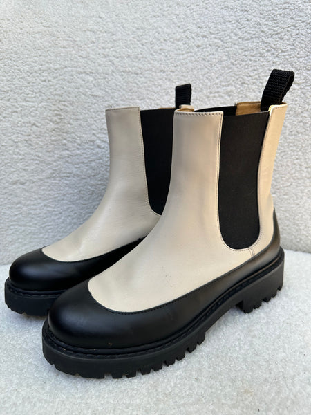 Malene Birger Ecru Leather Boots Size 37