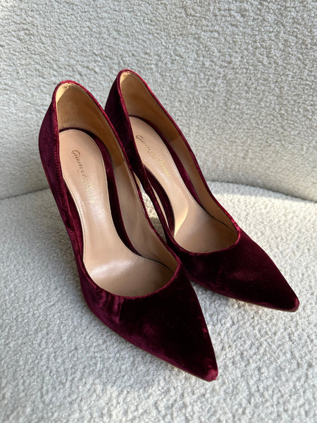 Gianvito Rossi Burgundy Velvet High Heels Size 39.5