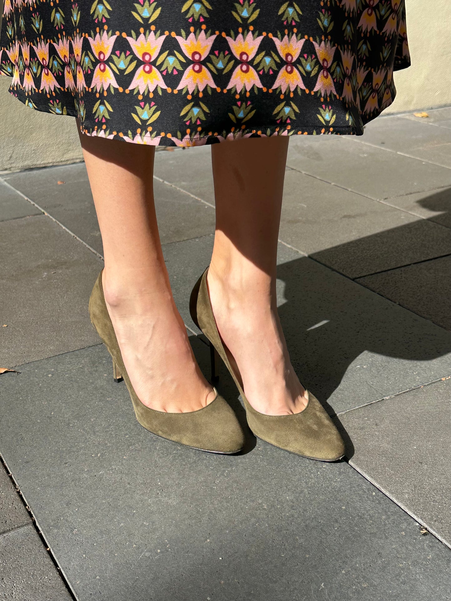 Jimmy Choo Olive Suede Pumps Size 40