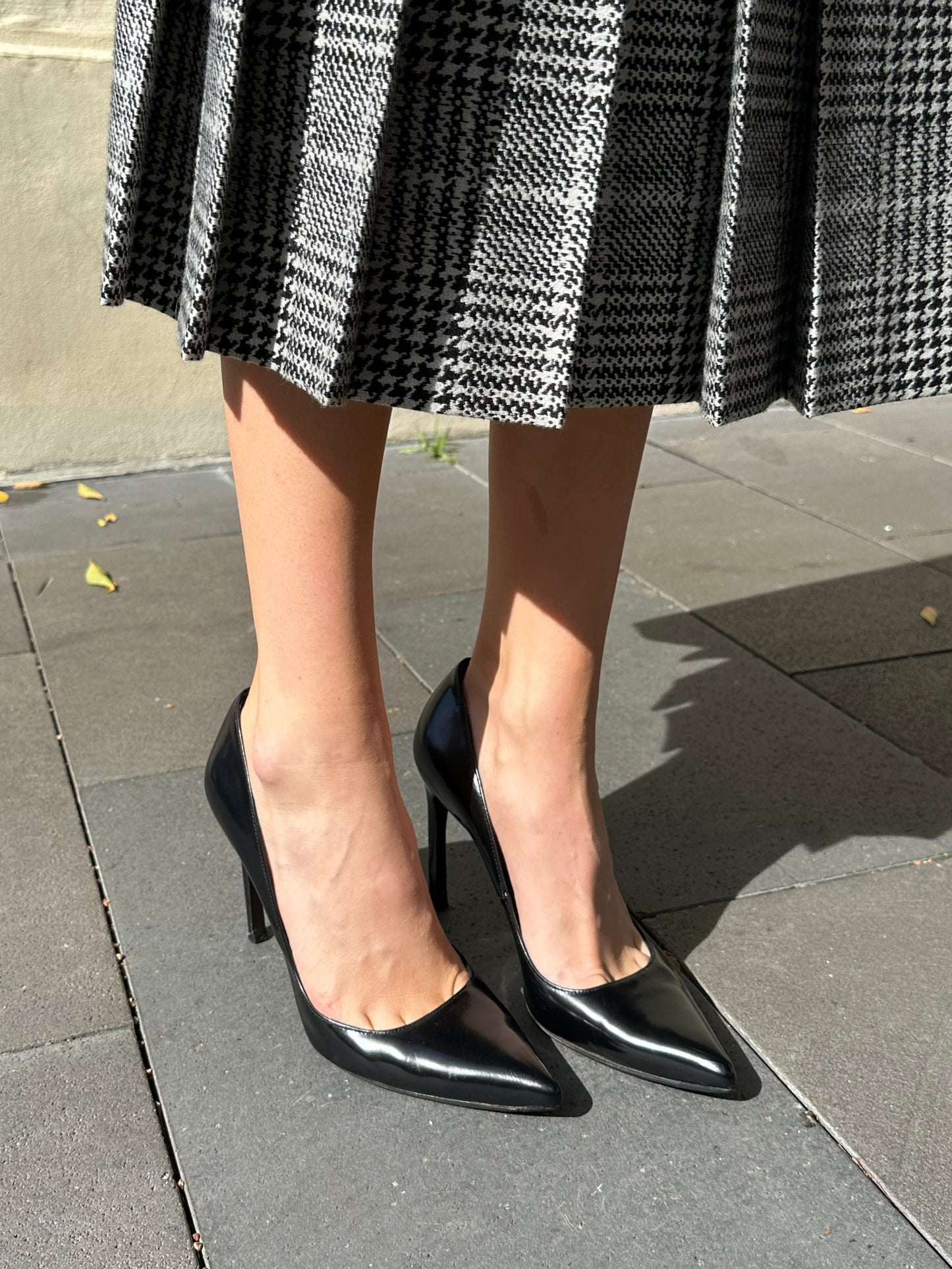 Stuart Weitzman Black Pumps Size 40