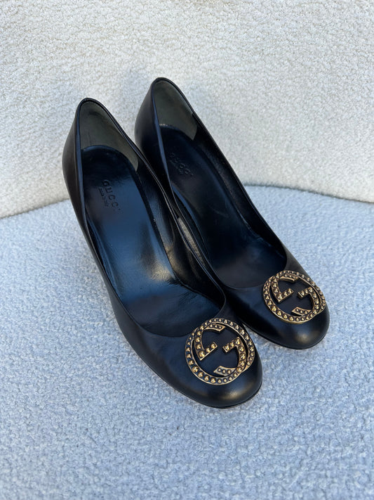 Gucci Black GG Pumps Size 39