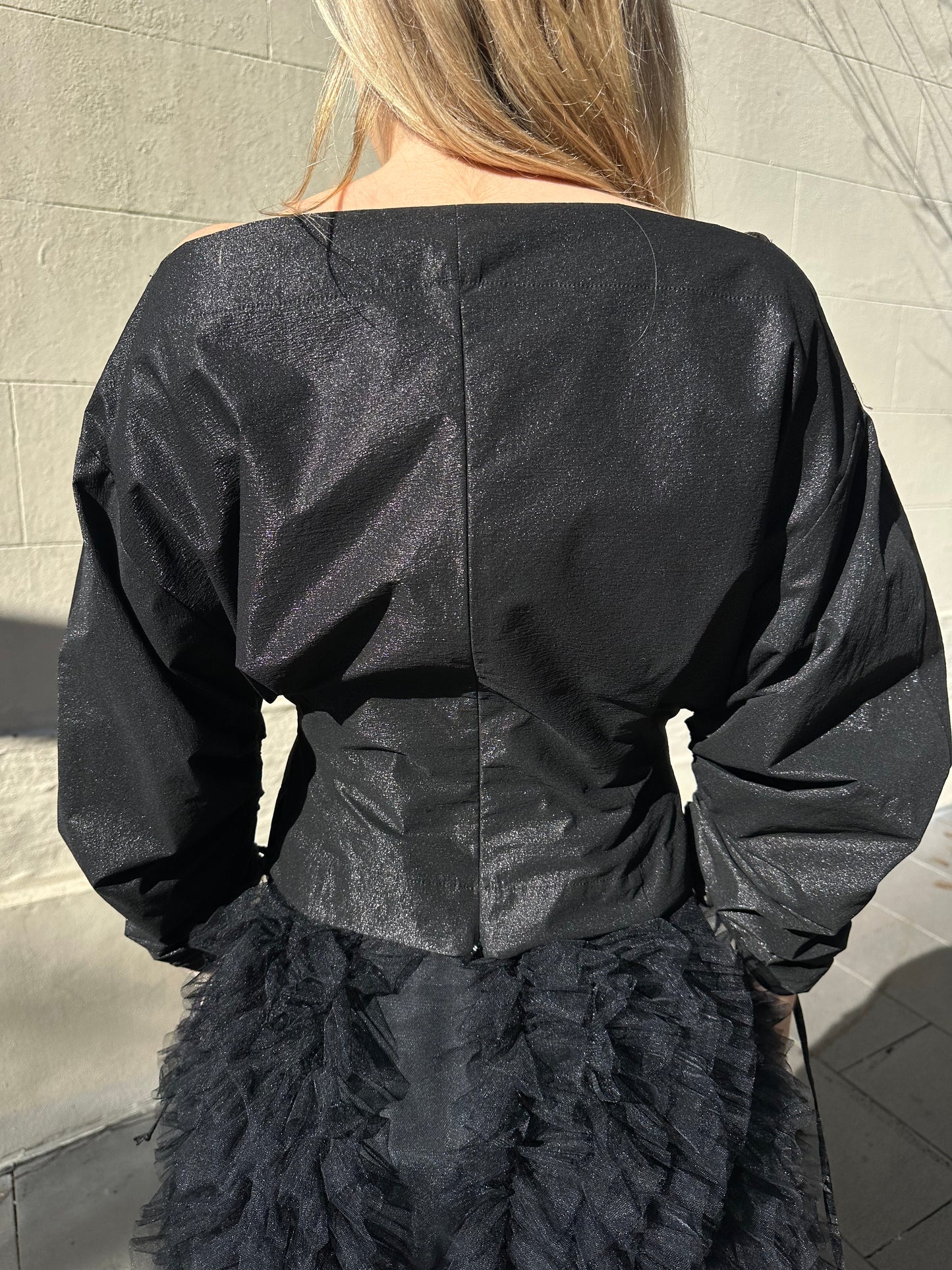 Scanlan Theodore Black Shimmery Top Size 8