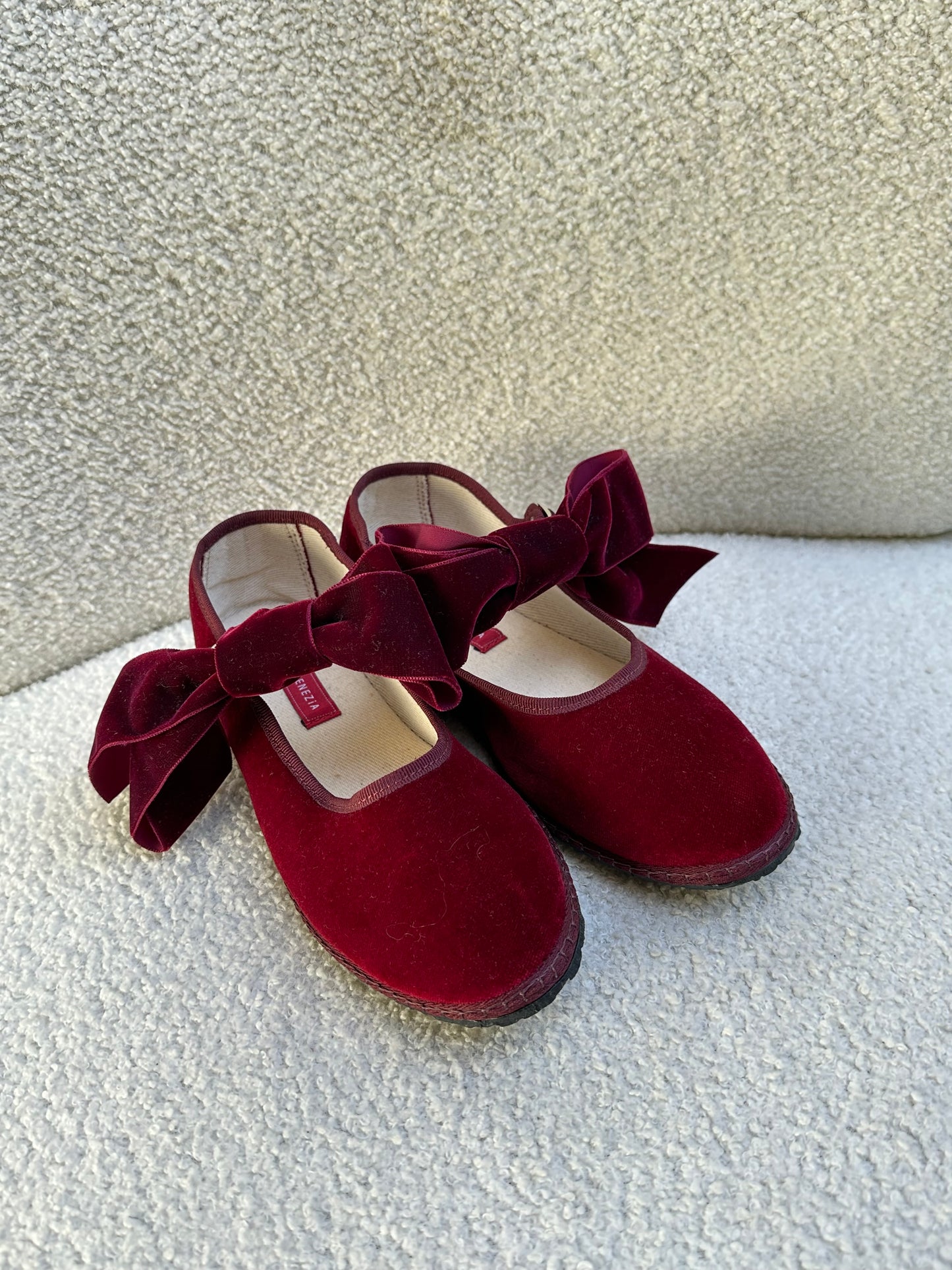 Vibivenezia Burgundy Velvet Flats Size 37