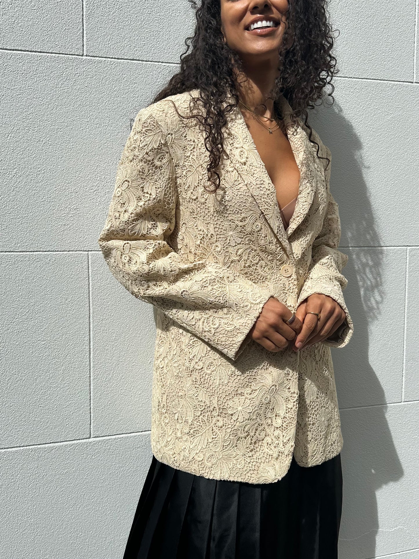 Scanlan Theodore Cream Lace Blazer Size 8