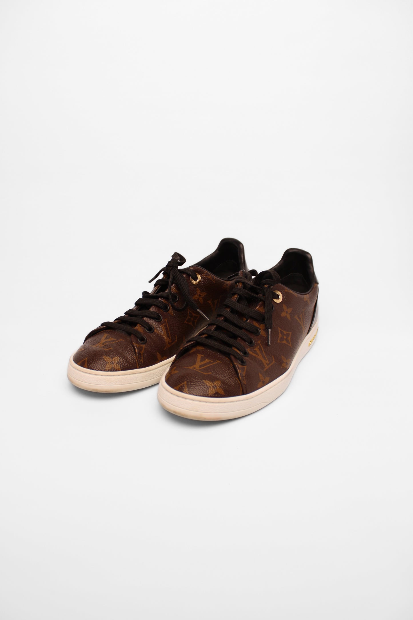 Louis Vuitton Monogram Sneaker Size 38