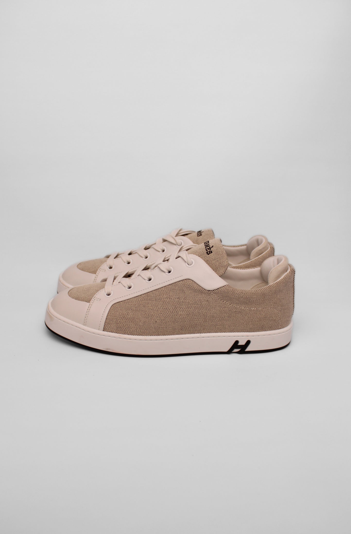 Hermès Beige Sneaker Size 39.5