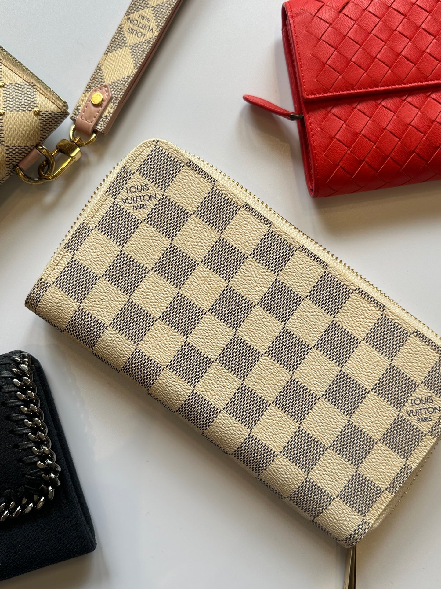 LV damier azur wallet