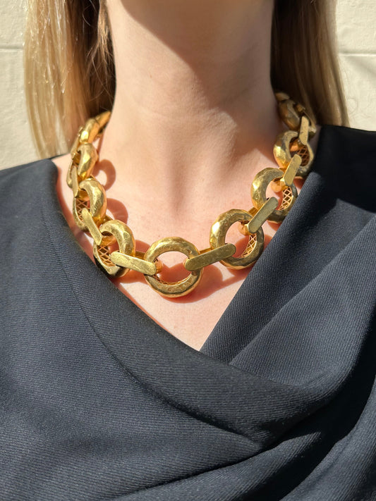 Julie Vos Hammered Link Necklace