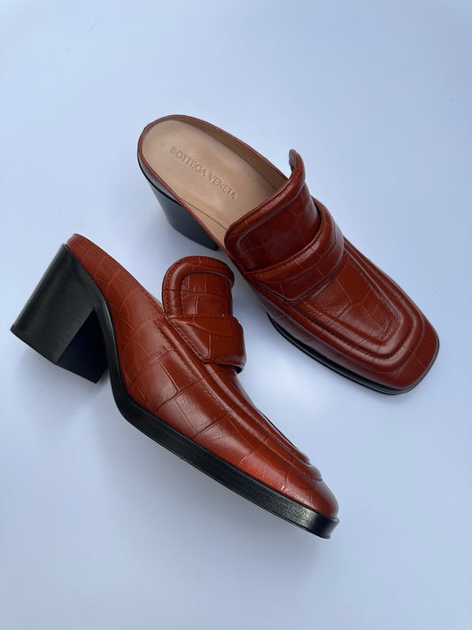 Bottega Veneta Tan Croc Mules Size 38