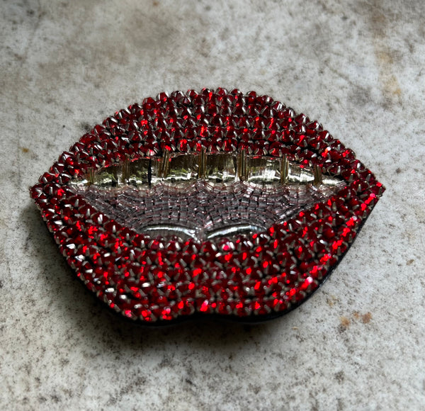 Gucci Lips brooch